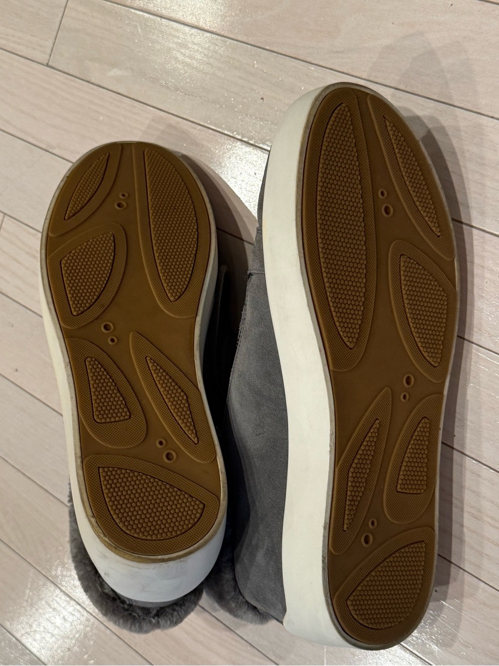 Vintage Russell Park Shearling-Lined Platform Sneakers - Picture 6 of 6